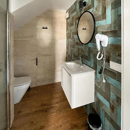 2 Bedroom Lovely In *